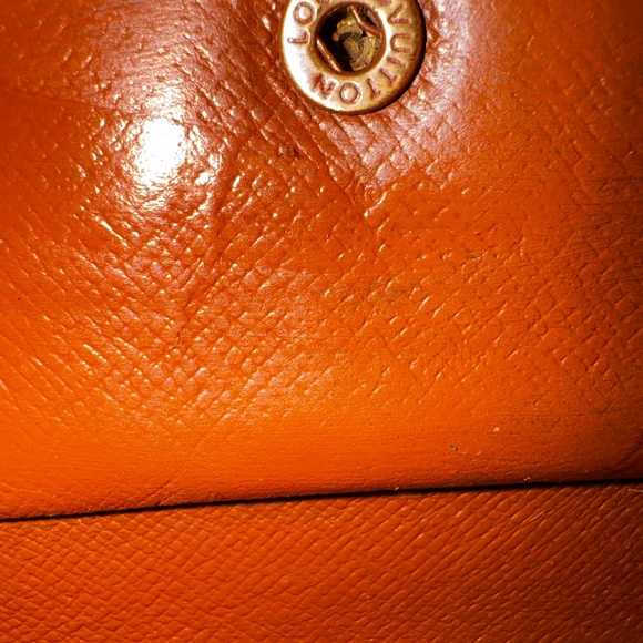 Louis Vuitton vintage 1996 Sarah monogram wallet converted Crossbody - Picture 15 of 17